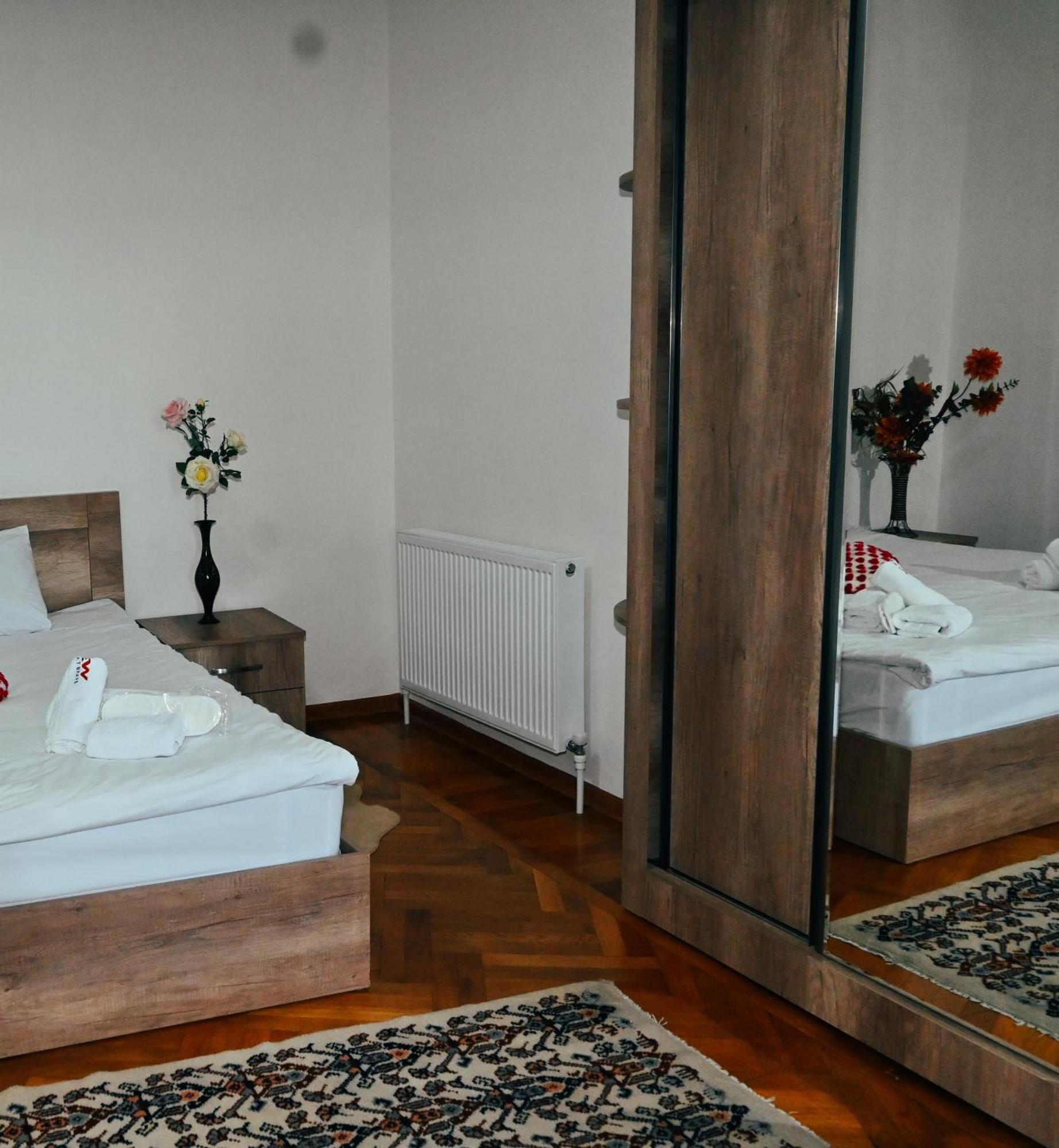 Jerusalem Hotel Kutaiszi Kültér fotó